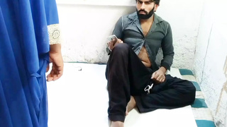 Muslim anti ghar ghus ai aur kha mujhe chodo I boned a Muslim aunty and nailed her booty.